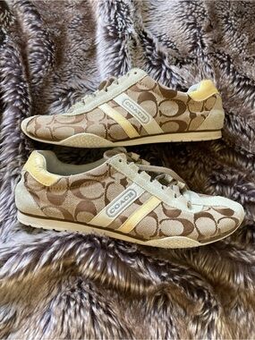 Coach Signature Logo Low-Top Tennis Shoe Sneakers with Blue and Cream Accents